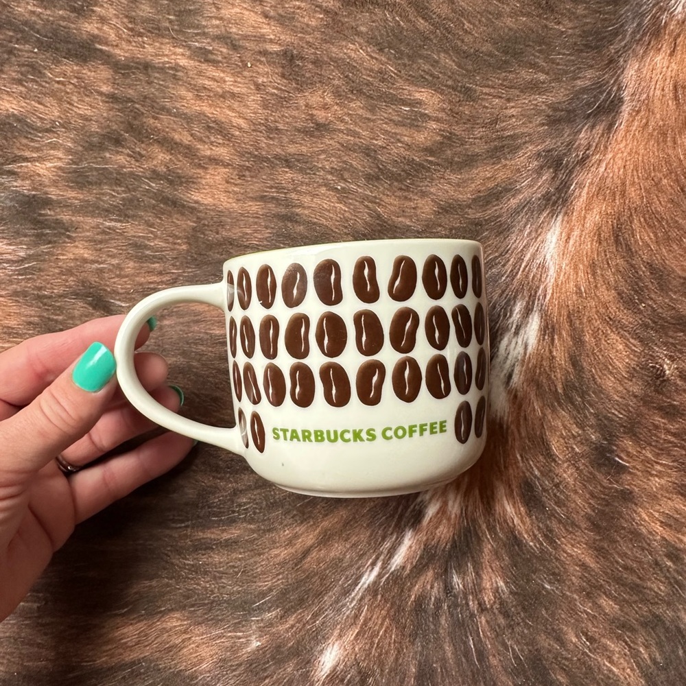 Starbucks 2009 Coffee Beans Mug Brown Green Bone China 12oz Cup